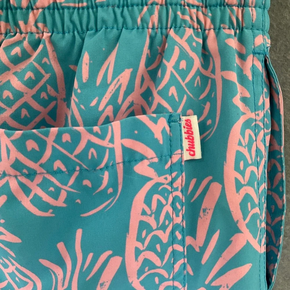 Chubbies Men's Swim Trunks Shorts Pineapple Print Blue‎ Pink Large L